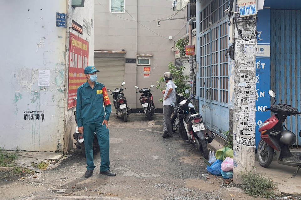 Người dân kể về hoạt động lễ của Hội thánh truyền giáo Phục Hưng ở Gò Vấp - 1 Người dân kể về hoạt động lễ của Hội thánh truyền giáo Phục Hưng ở Gò Vấp - 1