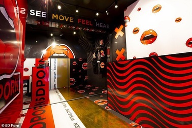 Mở cửa rạp chiếu “phim khiêu dâm” định dạng 5D độc đáo