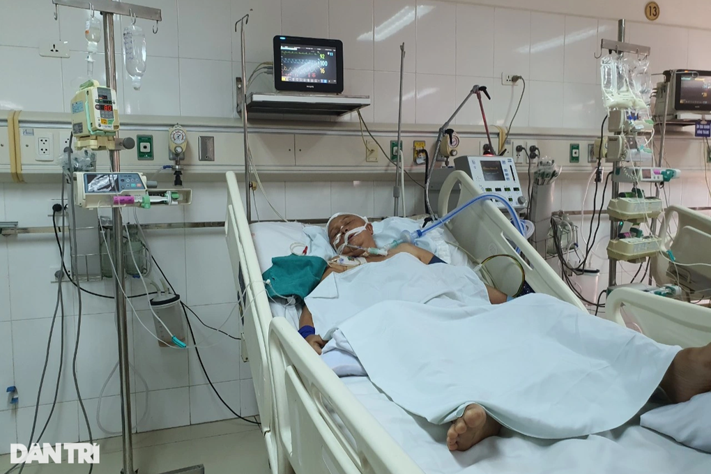 Người con nghèo khó nghẹn ngào mẹ ơi, mẹ đừng chết - 3 Người con nghèo khó nghẹn ngào mẹ ơi, mẹ đừng chết - 3