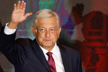 Vị tổng thống không cận vệ, dinh thự, chuyên cơ