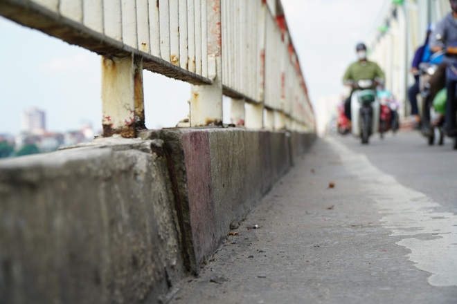 Hà Nội: Nhìn từ trên cao cây cầu huyết mạch đang được kiến nghị sửa chữa - 6 Hà Nội: Nhìn từ trên cao cây cầu huyết mạch đang được kiến nghị sửa chữa - 6