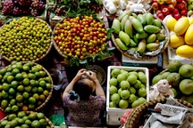 Giá hàng Tết từ chuyện quả trứng chịu 14 loại phí, quả chanh “đội giá” 100 lần