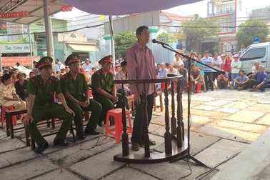 Cuồng ghen, chồng đâm chết vợ hờ