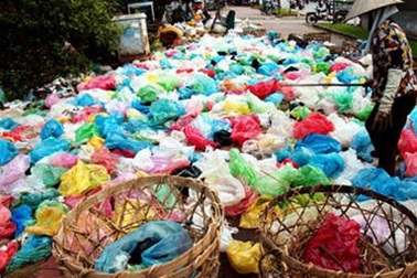 Có nên thu phí túi chất dẻo?