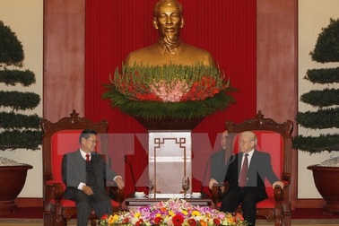 Tổng Bí thư tiếp đoàn đại biểu cấp cao Chính phủ Lào