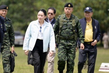 Thủ tướng Thái Lan thăm biên giới với Campuchia