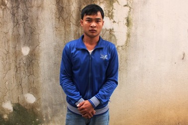 Bắt đối tượng đâm thủng phổi một công an viên