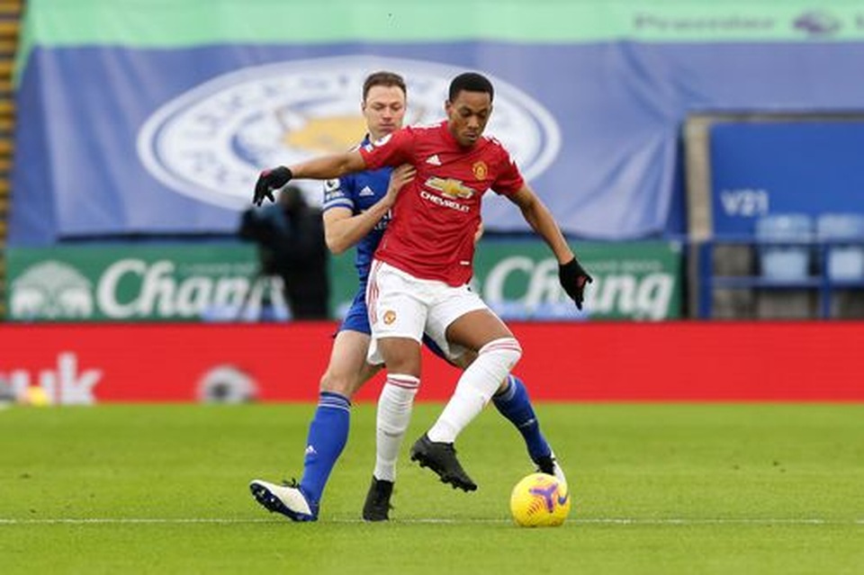 Hàng thủ lỏng lẻo, Man Utd tuột chiến thắng trước Leicester - 4 Hàng thủ lỏng lẻo, Man Utd tuột chiến thắng trước Leicester - 4