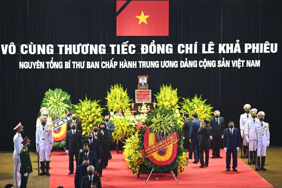 Lễ viếng nguyên Tổng Bí thư Lê Khả Phiêu - 4 Lễ viếng nguyên Tổng Bí thư Lê Khả Phiêu - 4