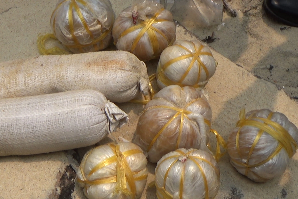 Khởi tố vụ dùng thuốc nổ tận diệt thủy sản trên vùng biển Quy Nhơn - 1 Khởi tố vụ dùng thuốc nổ tận diệt thủy sản trên vùng biển Quy Nhơn - 1