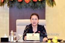 Chủ tịch Quốc hội yêu cầu thẳng thắn về việc chậm biên soạn sách giáo khoa