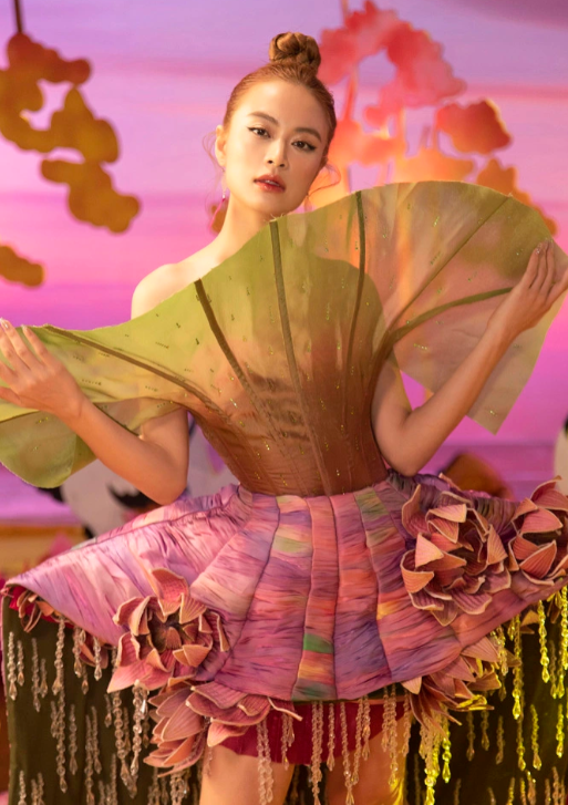 ยอดวิว 1 พันล้านวิว เสี่ยงไหมที่เพลงเวียดนามจะเฟื่องฟูและหายไปเพราะ TikTok - 1 Không sao cả hút 1 tỷ view và nguy cơ nhạc Việt sớm nở tối tàn vì TikTok? - 1