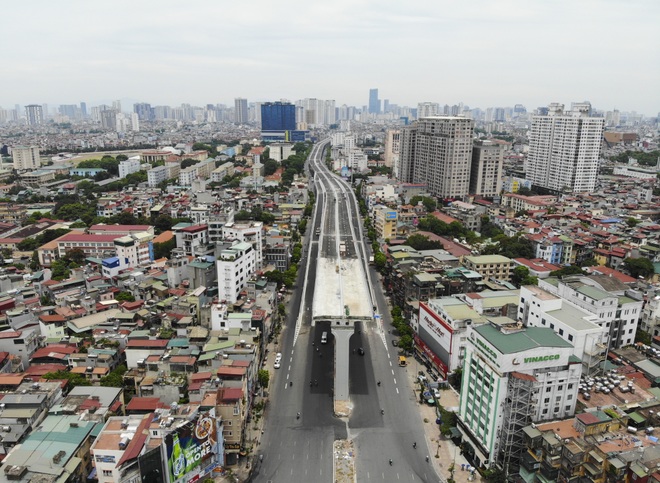 Bất ngờ với diện mạo mới đường vành đai 2 trên cao đoạn Trường Chinh - 6 Bất ngờ với diện mạo mới đường vành đai 2 trên cao đoạn Trường Chinh - 6