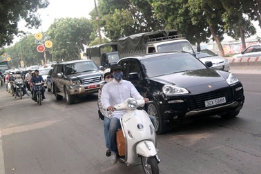 Giảm nhẹ mức phạt, lùi hạn xử “xe không chính chủ”