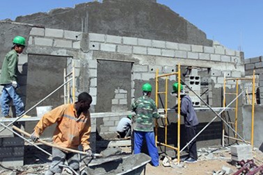 Ngã giàn giáo, một lao động Việt Nam tử vong ở Angola