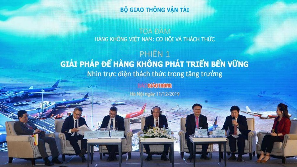 Tranh đua giảm “sốc” giá vé, hãng bay lỗ - lãi thế nào? - 1 Tranh đua giảm “sốc” giá vé, hãng bay lỗ - lãi thế nào? - 1