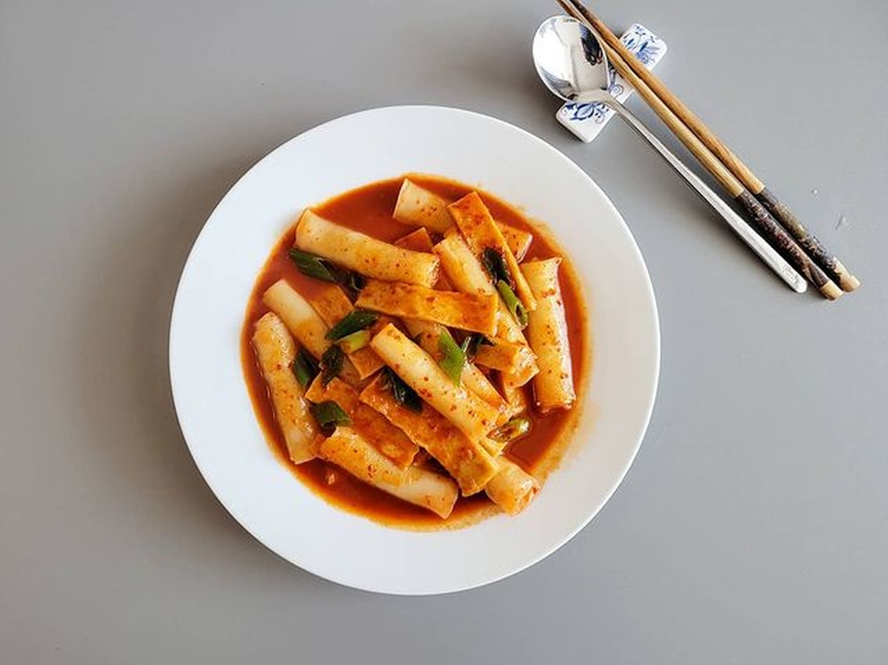 Người Hàn đổ xô làm tokbokki kiểu Việt từ bánh tráng - 6 Người Hàn đổ xô làm tokbokki kiểu Việt từ bánh tráng - 6