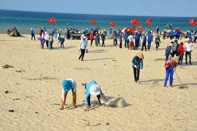 Báo động "đỏ" về ô nhiễm môi trường biển