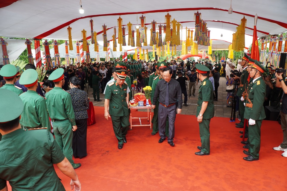 Truy điệu và an táng hài cốt các liệt sĩ tại Vị Xuyên - 1 Truy điệu và an táng hài cốt các liệt sĩ tại Vị Xuyên - 1
