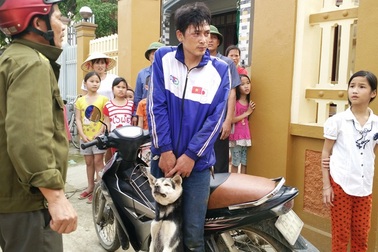 “Cẩu tặc” đánh chủ nhà trọng thương để tẩu thoát