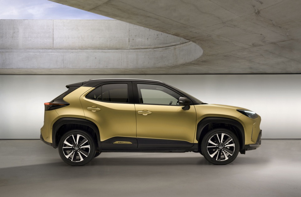 Toyota Yaris Cross Adventure 2021 chào sân, phân khúc miniSUV thêm sôi động - 20 Toyota Yaris Cross Adventure 2021 chào sân, phân khúc miniSUV thêm sôi động - 20