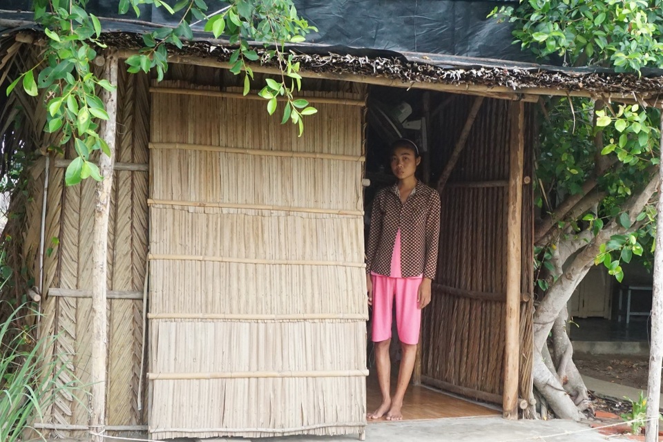 Nước mắt khẩn cầu của người mẹ đơn thân bị bệnh tật đọa đày - 1 Nước mắt khẩn cầu của người mẹ đơn thân bị bệnh tật đọa đày - 1