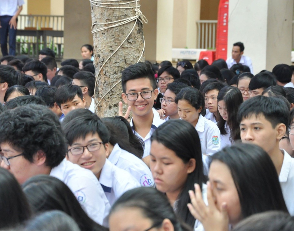 Chủ tịch UBND TPHCM: Nếu 2 triệu HS đi học trở lại, rất khó đảm bảo an toàn - 1 Chủ tịch UBND TPHCM: Nếu 2 triệu HS đi học trở lại, rất khó đảm bảo an toàn - 1