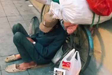 Tác phẩm "Những nụ cười hạnh phúc" của tác giả Lưu Minh Khương