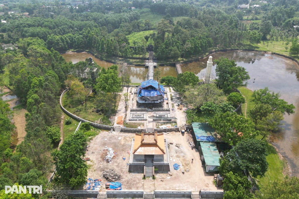 Hiện trạng lăng vị vua triều Nguyễn có tiếng thương dân - 2 Hiện trạng lăng vị vua triều Nguyễn có tiếng thương dân - 2