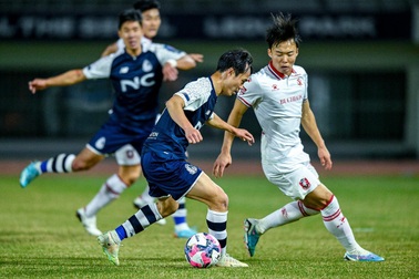 Văn Toàn đá hơn 60 phút trong ngày Seoul E-Land thắng ấn tượng