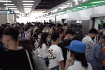 Biển người chen chân đi thử tàu điện Cát Linh - Hà Đông, lơ là phòng dịch
