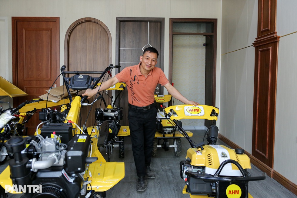 Những nông dân không bằng cấp, sáng chế máy móc đi 5 châu - 21 Những nông dân không bằng cấp, sáng chế máy móc đi 5 châu - 21