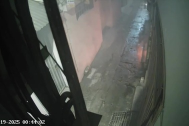 Người đàn ông phóng hỏa giữa đêm ở Hà Nội