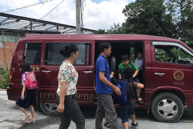 Xe đưa đón học sinh: Hiệu trưởng phải chịu trách nhiệm chính