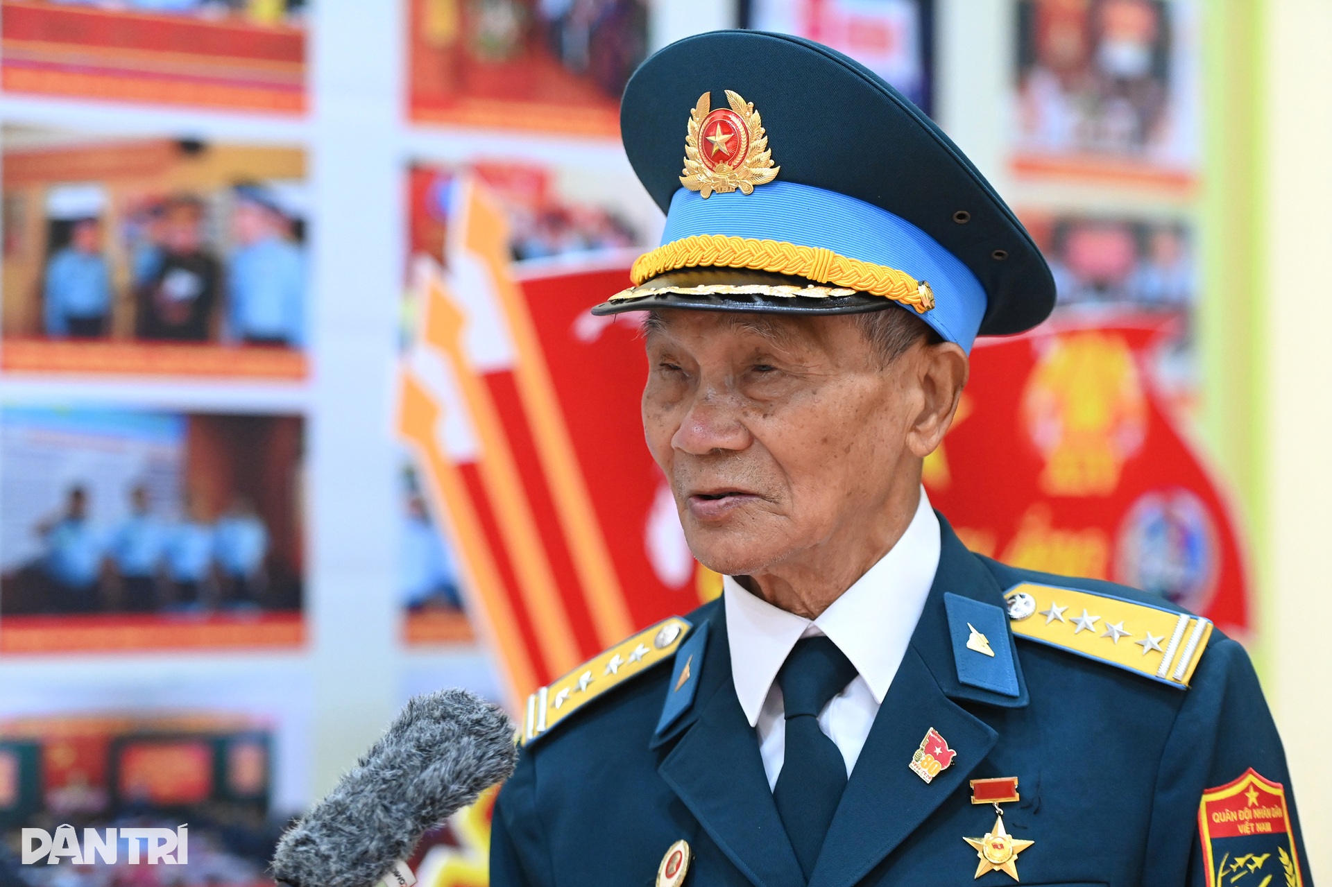 Cựu chiến binh kể thời khắc bắn hạ siêu pháo đài bay B-52 đầu tiên - 7 Cựu chiến binh kể thời khắc bắn hạ siêu pháo đài bay B-52 đầu tiên - 7