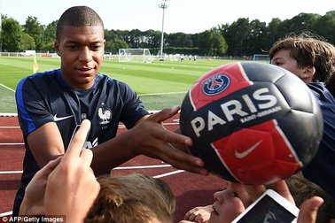 Hoàn thành kiểm tra y tế, Mbappe sắp gia nhập PSG