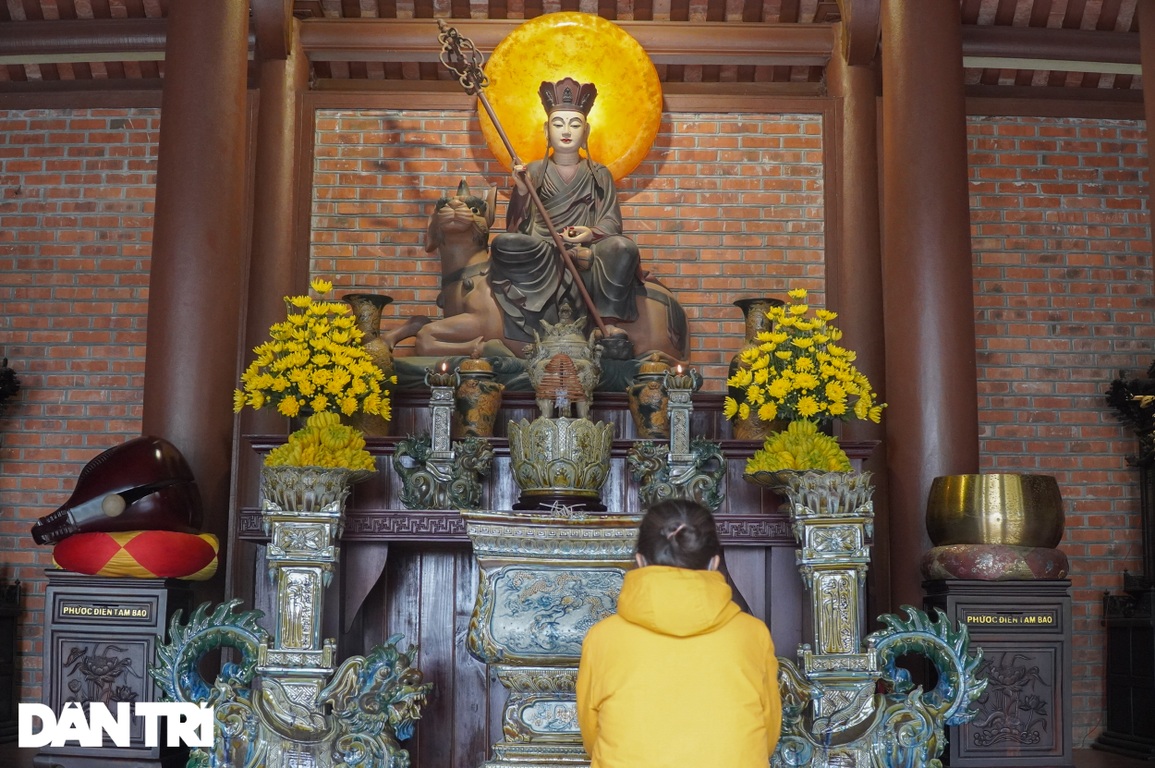 Ngôi chùa thiêng nghìn năm tuổi án ngữ dưới chân đồi thông ở Hà Nam - 6 Ngôi chùa thiêng nghìn năm tuổi án ngữ dưới chân đồi thông ở Hà Nam - 6