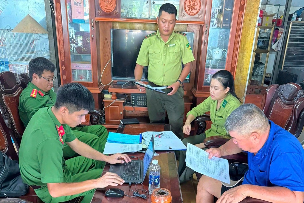 Tạm giữ gần 300 cá thể chim không rõ nguồn gốc ở Tây Ninh - 1