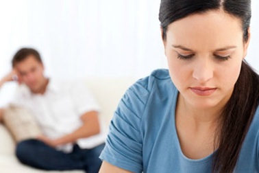 Nhắm mắt cho chồng cặp bồ