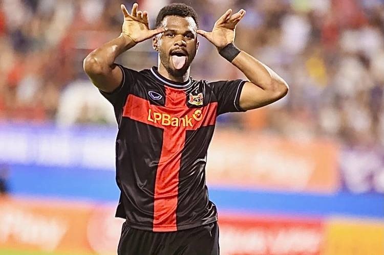 CLB Ninh Bình thắng đậm CLB Thanh Hóa, SLNA vượt qua CLB Nam Định - 1