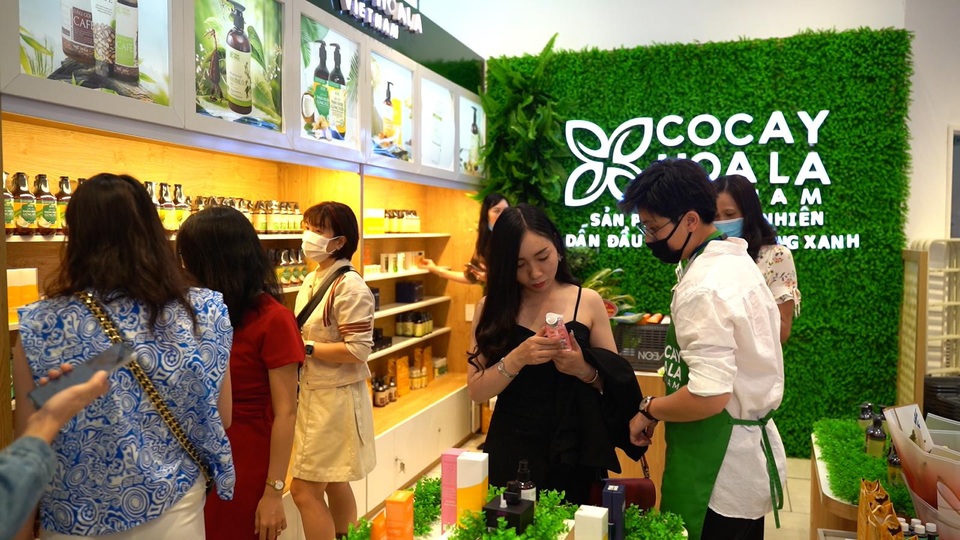Cỏ Cây Hoa Lá khai trương gian hàng đầu tiên tại TP. HCM - 4 Cỏ Cây Hoa Lá khai trương gian hàng đầu tiên tại TP. HCM - 4
