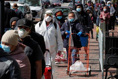 Chỉ trong 25 tuần, Covid-19 “thổi bay” thành tựu 25 năm của thế giới