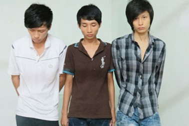 Bắt nhóm côn đồ đòi “xóa sổ” cả hẻm
