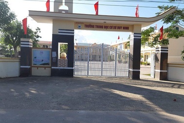 Yêu cầu tạm đình chỉ giáo viên bắt cả lớp tát 231 cái vào má bạn học