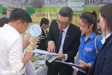 Ngàn việc làm hấp dẫn, mức lương cao nhất 80 triệu đồng/tháng