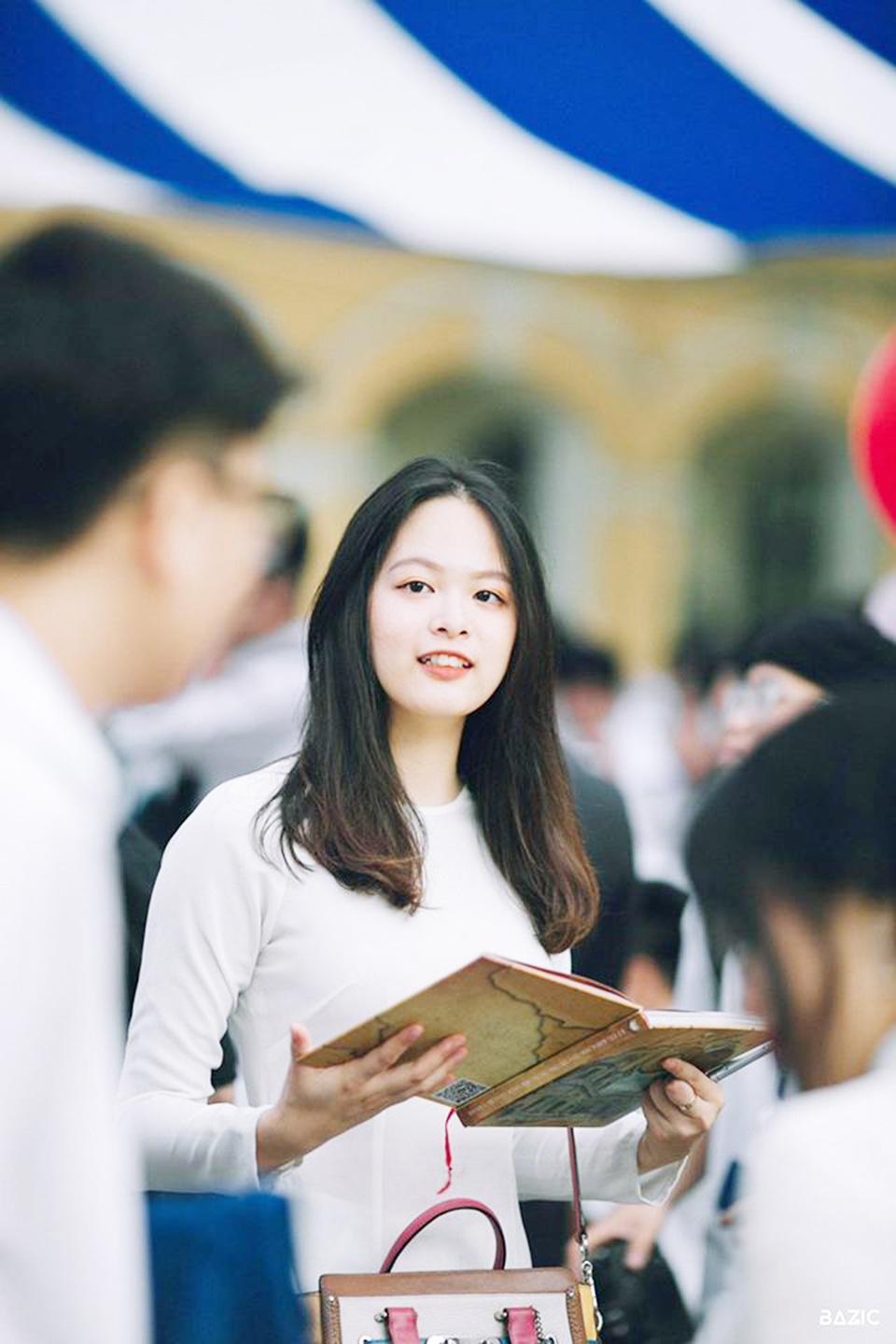 Từ nữ sinh chuyên Sử THPT Chu Văn An thành Hoa khôi Học viện Báo chí - 7 Từ nữ sinh chuyên Sử THPT Chu Văn An thành Hoa khôi Học viện Báo chí - 7