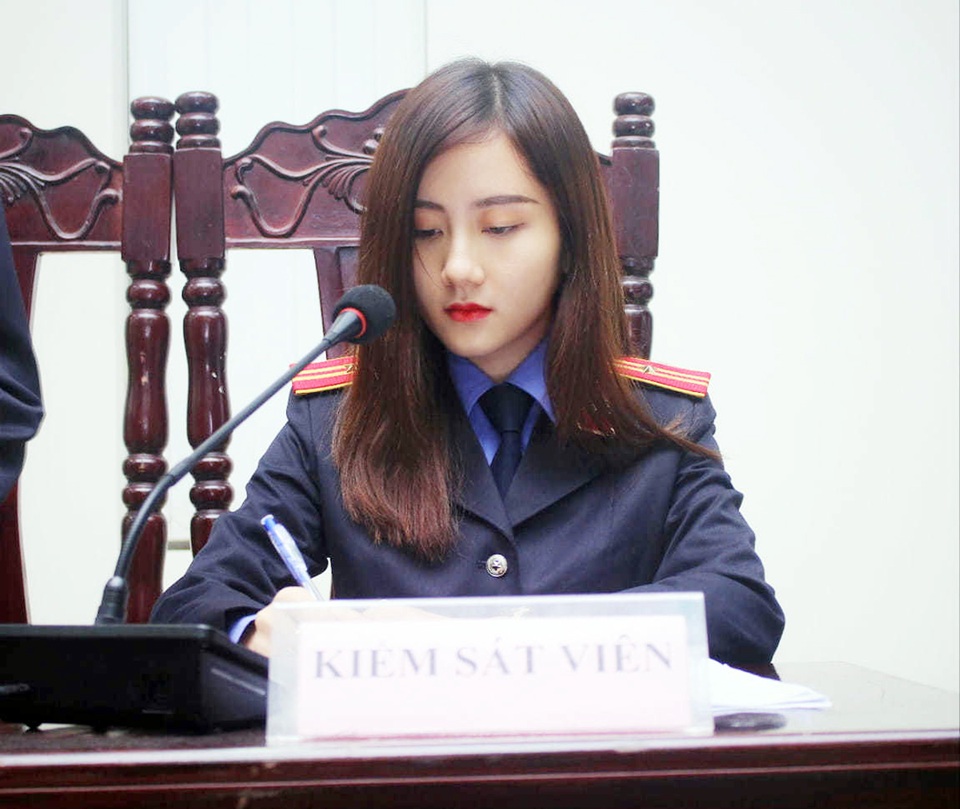 Thủ khoa ĐH Kiểm sát xinh như hoa khôi, sở hữu bảng thành tích ấn tượng - 7 Thủ khoa ĐH Kiểm sát xinh như hoa khôi, sở hữu bảng thành tích ấn tượng - 7