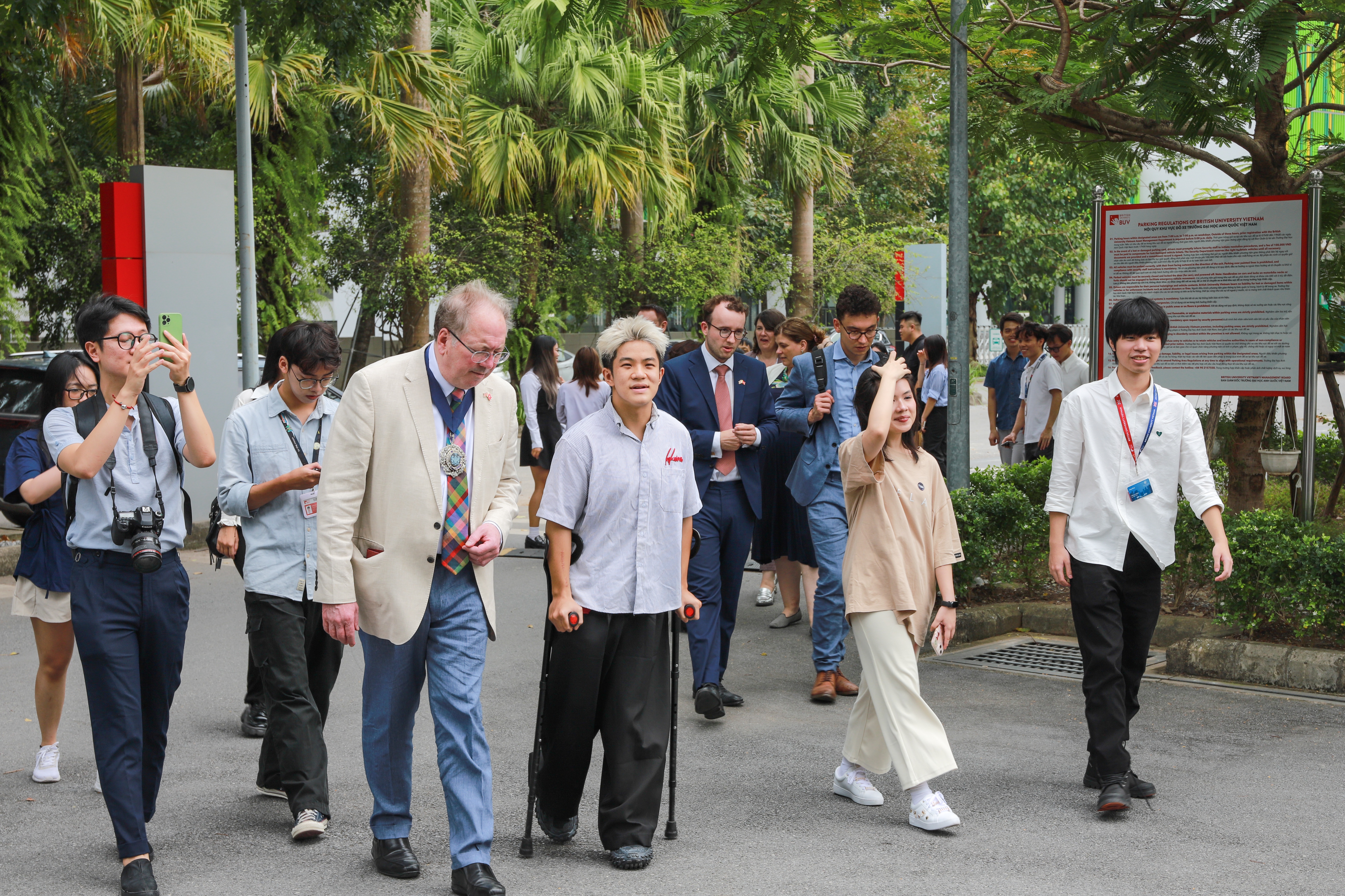 Starosta londýnské finanční čtvrti: BUV přispívá k podpoře spolupráce mezi Vietnamem a Spojeným královstvím - 5 Thị trưởng khu tài chính London: BUV góp phần thúc đẩy hợp tác giữa Việt Nam và Anh quốc - 5