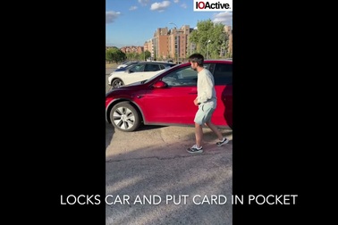 Trộm có thể mở khóa và khởi động xe Tesla chỉ trong vài giây