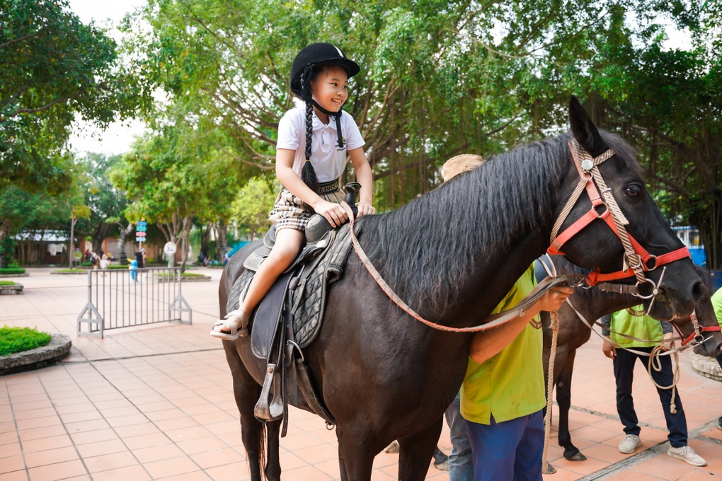 Lễ hội Cowboy Town cho dịp nghỉ lễ 30/4-1/5 tại Thiên đường Bảo Sơn - 3 Lễ hội Cowboy Town cho dịp nghỉ lễ 30/4-1/5 tại Thiên đường Bảo Sơn - 3